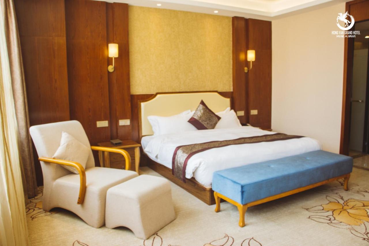 Hong Van Grand Hotel Mong Cai Exterior photo